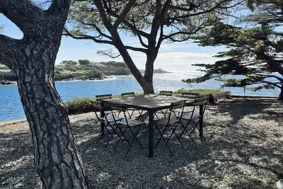 Image de Luxury villa with views of Cadaqués Bay and direct access to the sea.