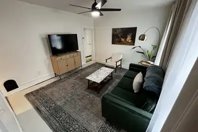 Image de Updated 2br, 5min/Nwmc, 5min/Dwntwn, Prvt Parking