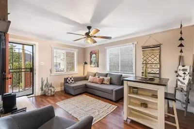 Image de Charming 2b1b near Beach, your perfect staycation