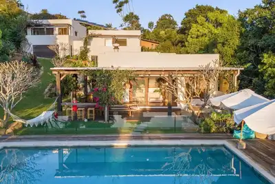 Image de Architectural Masterpiece in Lennox Head – Luxe 6 Bedroom Coastal Retreat with Award Winning Pool