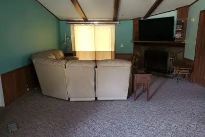 Image de Spacious 3 bed 2 bath located near Dixon Springs State Park