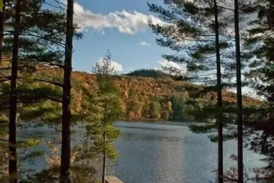 Image de Lakefront North Creek Cabin w/ Sauna, Dock & Kayak\n