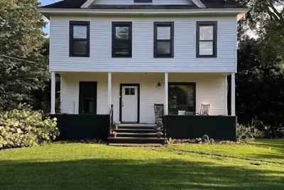 Image de A village home in the Catskills\n