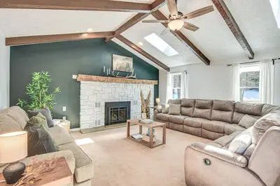 Image de 23 Acres: Farmhouse Hideaway in Coudersport