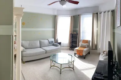 Image de Quiet & private retreat in the heart of downtown Sf, centrally located in Soma.