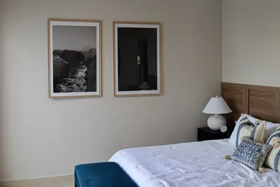 Image de Discover Paradise Just 2 Minutes Away: Your Cozy, Beachside Haven Awaits!