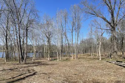 Image de Playport South camp. Eclipse Hot Spot. South Zone primitive camp sites