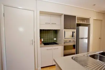 Image de Kingfisher - Three-Bedroom Beachside Escape in Agnes Water, with Heated Communal Pool