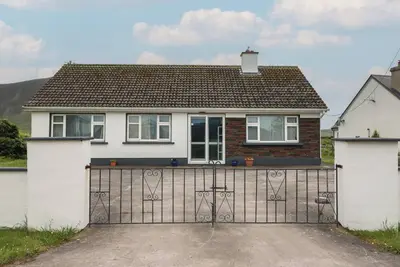 Image de Tigh Bhrid, family friendly, with open fire in Ventry, County Kerry