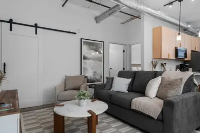 Image de Condo with Rooftop Hot Tubs & Close to Downtown Tc