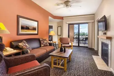 Image de 2 Bd West Yellowstone Condominium - Sleeps 6 adults