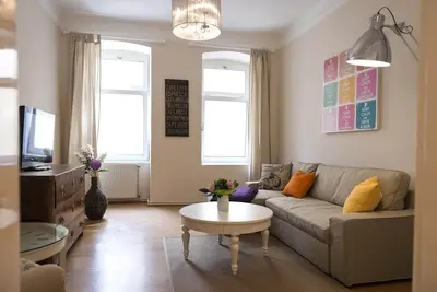 Image de Bright Apartment Schönbrunn Palace