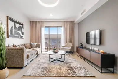 Image de Central 2-Bedroom Apartment with Modern Amenities