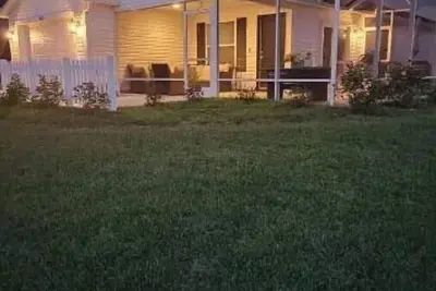 Image de Swallowtail in The Village - 2 Bedroom 2 Bathroom Home