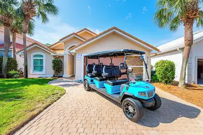 Image de Beautiful Home ~ Steps to the Beach ~ Gated Community ~ New Golf Cart