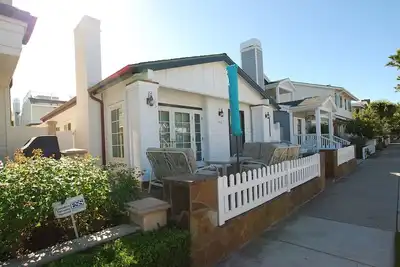 Image de Steps to the beach - Quiet neighborhood - Beachy