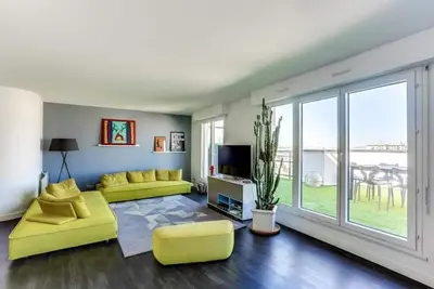 Image de Appartement d'exception Paris 20ème, terrasse de 45m2, vue sur la Tour Eiffel