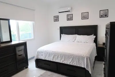 Image de Château Apartment, Gated, 24 Security. Event Allow