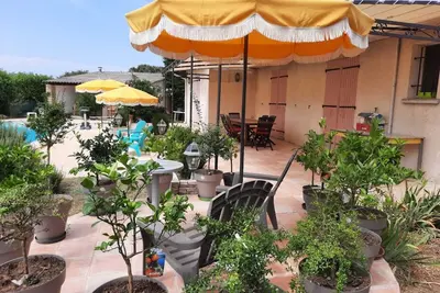 Image de Villa en Drôme provençale idéale pour les bons moments en famille et entre amis!