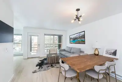 Image de Fall Line- Curate Telluride, Hot Tub, Remodeled, Walk to Ski, Center of Town, Park