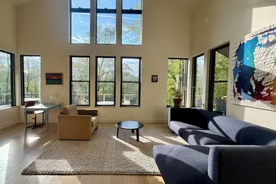 Image de New Designer Retreat ideal for Families