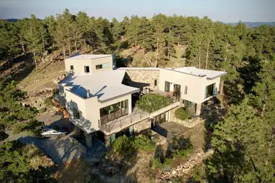 Image de Artopia! Modern Luxury in the Foothills on 40 Acres - Mtn Biking & Skiing