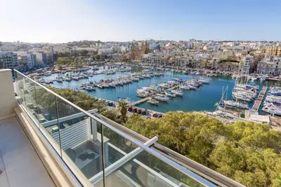 Image de Modern 3br home with Stunning Marina View in Pieta