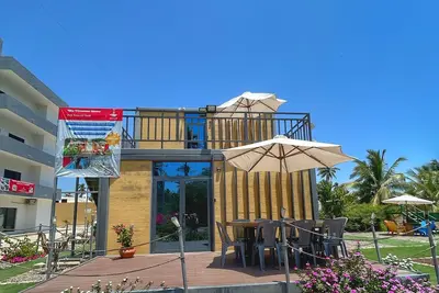 Image de Yellow House a 6 Minutos de la Playa