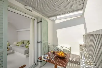 Antony Suites Deluxe Suite