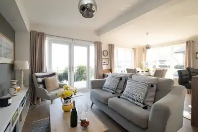 Image de Pebbles - sleeps 6 guests in 3 bedrooms