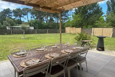 Image de Maison Au Calme Chaleureuse Ideale Pour 8 Personnes