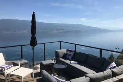 Image de La Casa Resort - Lakefront Private Cottage