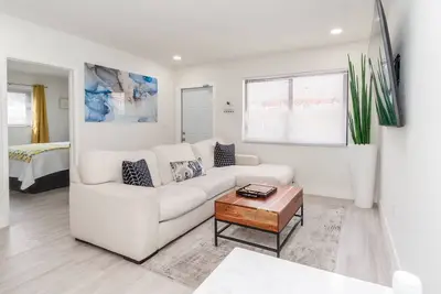 Image de Brand New North Miami Beach home