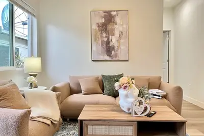 Image de Jie’s Choice - Brand new spacious home for family