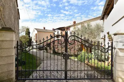 Image de Apartment 2315\/107760 (Istria - Medulin), 600m from the beach