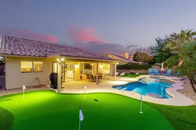 Image de Sunny Serenity: Mesa Masterpiece