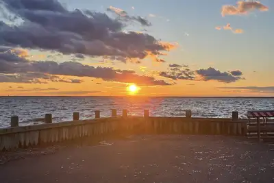 Image de Sunset Cove: Bayview, fantastic location, close to everything
