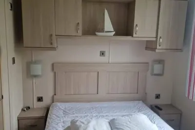 Image de Inviting 2-Bed Caravan on Combe Haven Holiday Park