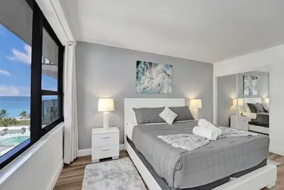 Image de Awesome Beach Condo with Resort Amenities 1016
