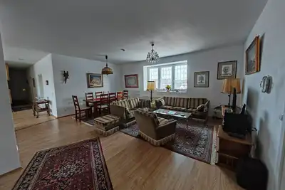 Image de O3 - Gut Ausgestattete 180qm Wohnung