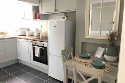 Beautiful, renovated 1 Bedroom Cottage, with private yard. Great location.
