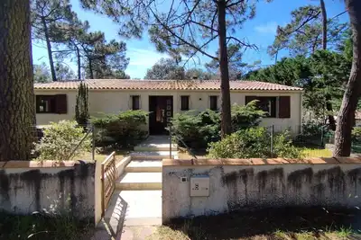 Image de Maison 11pers, plage, piscine et jardin dans résidence privée