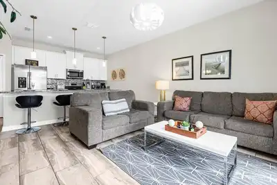 Image de Upstay: ChampionsGate Home w Private Pool and Bbq