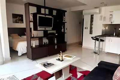 Image de 501 Modern Apart-Suite in Versalles Loft Type - Cali Tower Suites & Lofts