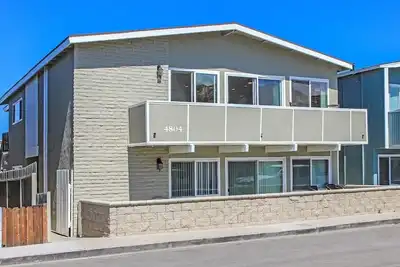 Image de Oceanside Oasis - Oceanview Deck - Steps from the Sand