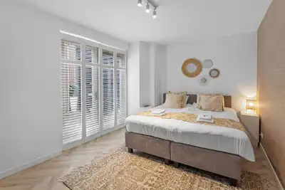 Image de Cet appartement de luxe entièrement rénové à Roosendaal est parfait pour les voyages d'affaires ou l