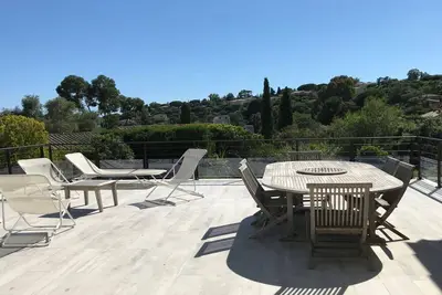 Image de Les Bruyères  - Deux Chambres Villa, Couchages 5