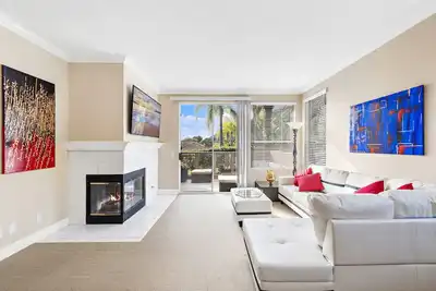 Image de Encore, 2 Bed Condo, Pool, Ritz, Waldorf Asteria