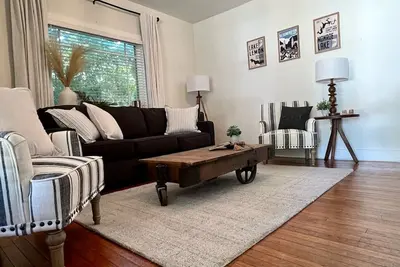 Image de Cottage on Kirkwood: Downtown Charm, Close to Iu