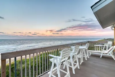 Image de Oceanfront condo w/ 180 degree views and community pool!